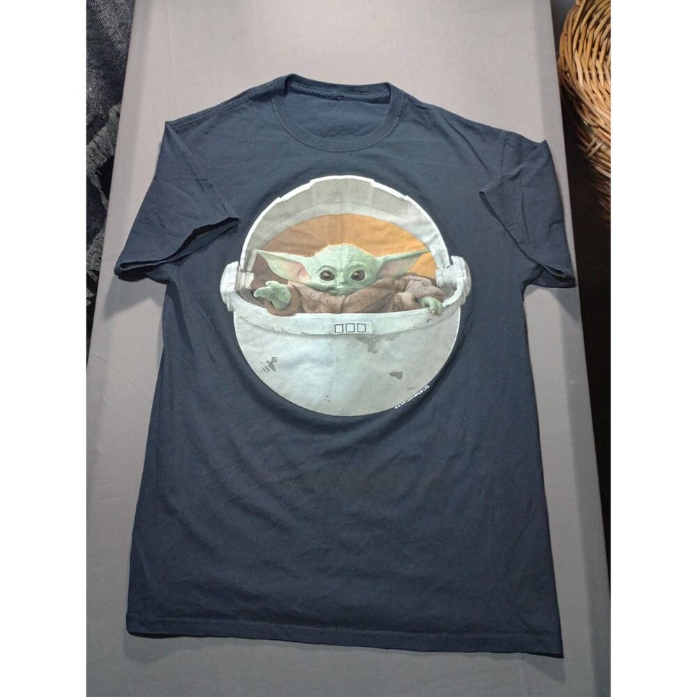 Baby Yoda T Shirt Men's Size Small
